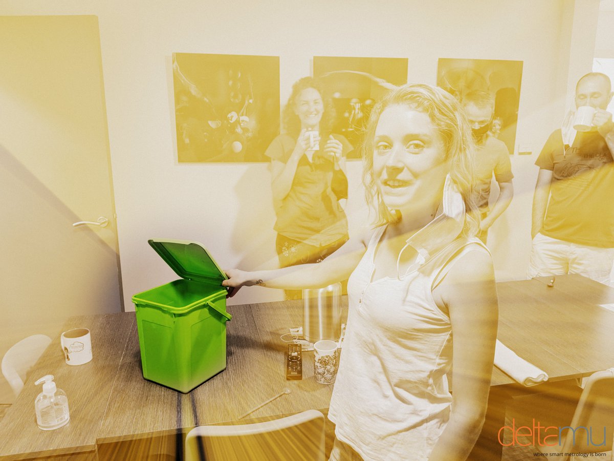 DeltaMu_fr's tweet image. Elle est arrivée!
Quoi?
Notre nouvelle poubelle à compost!
Vous pourriez nous dire "et alors? Ce n'est pas grand chose". Toutefois, elle contient le double de compost que l'ancienne et nous pourrons donc mieux trier les déchets organiques.
#deltamu #écoresponsable #écocitoyenneté