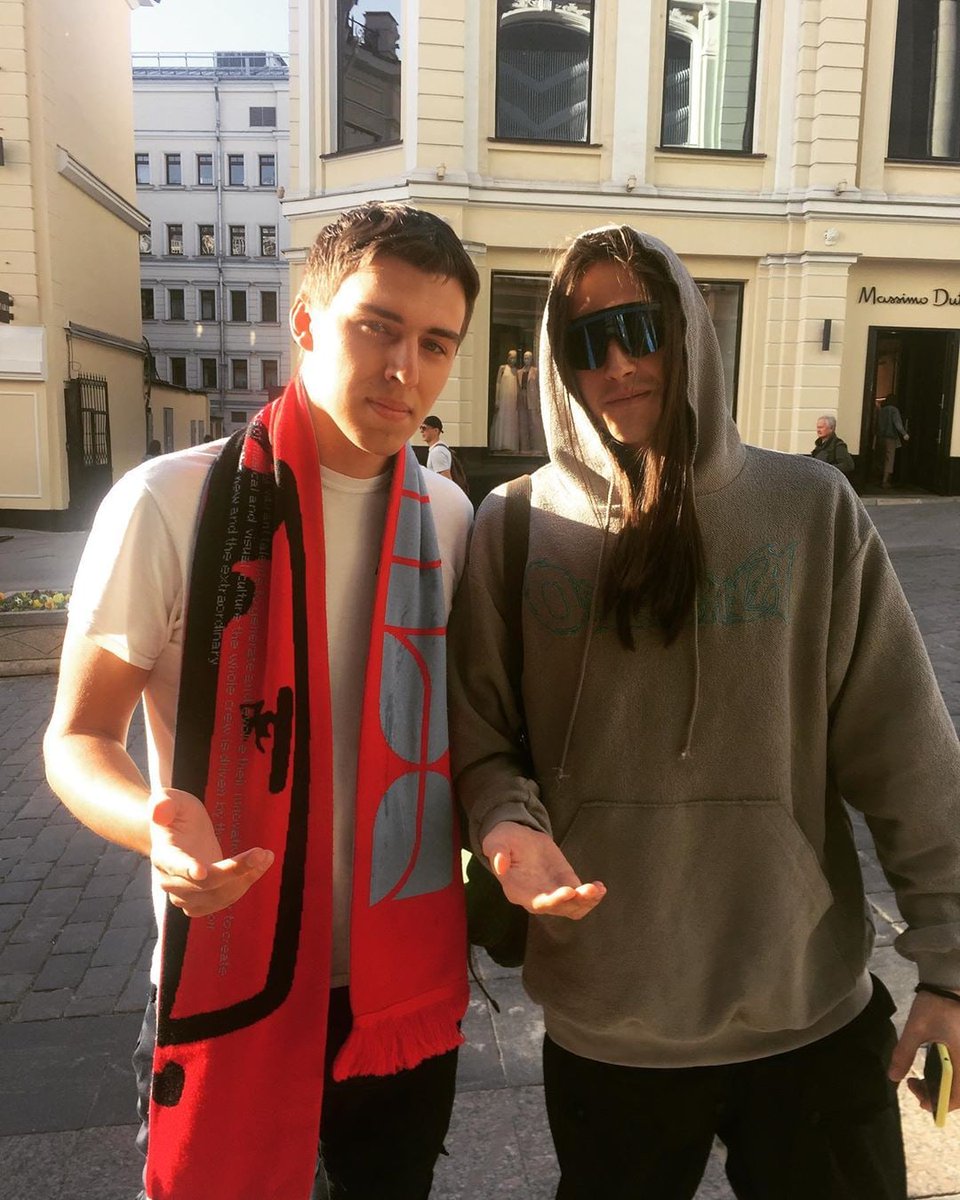 что-то просят парни вы чего
#неделяайсика