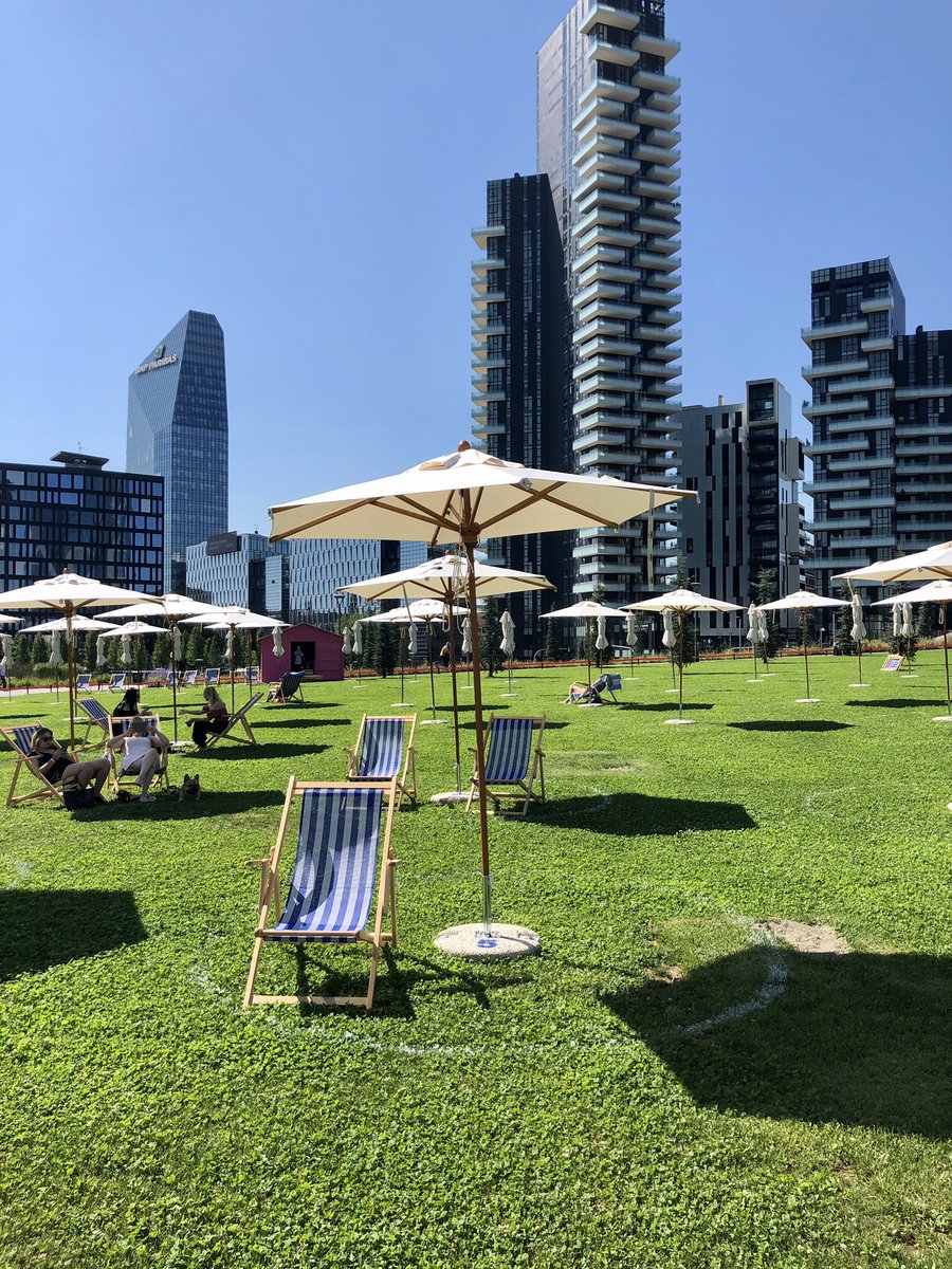 MilanGreeters's tweet photo. Sunbath and skycrapers #sunbath #milan #milano #visitmilan #internationalworldgreeters https://t.co/vJYdt4E4RQ