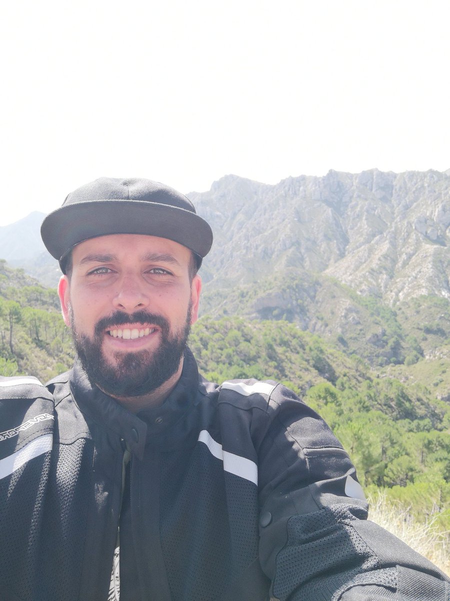 MtgBarber's tweet photo. Disfrutando por la sierra de Granada https://t.co/fIPB8bSewH