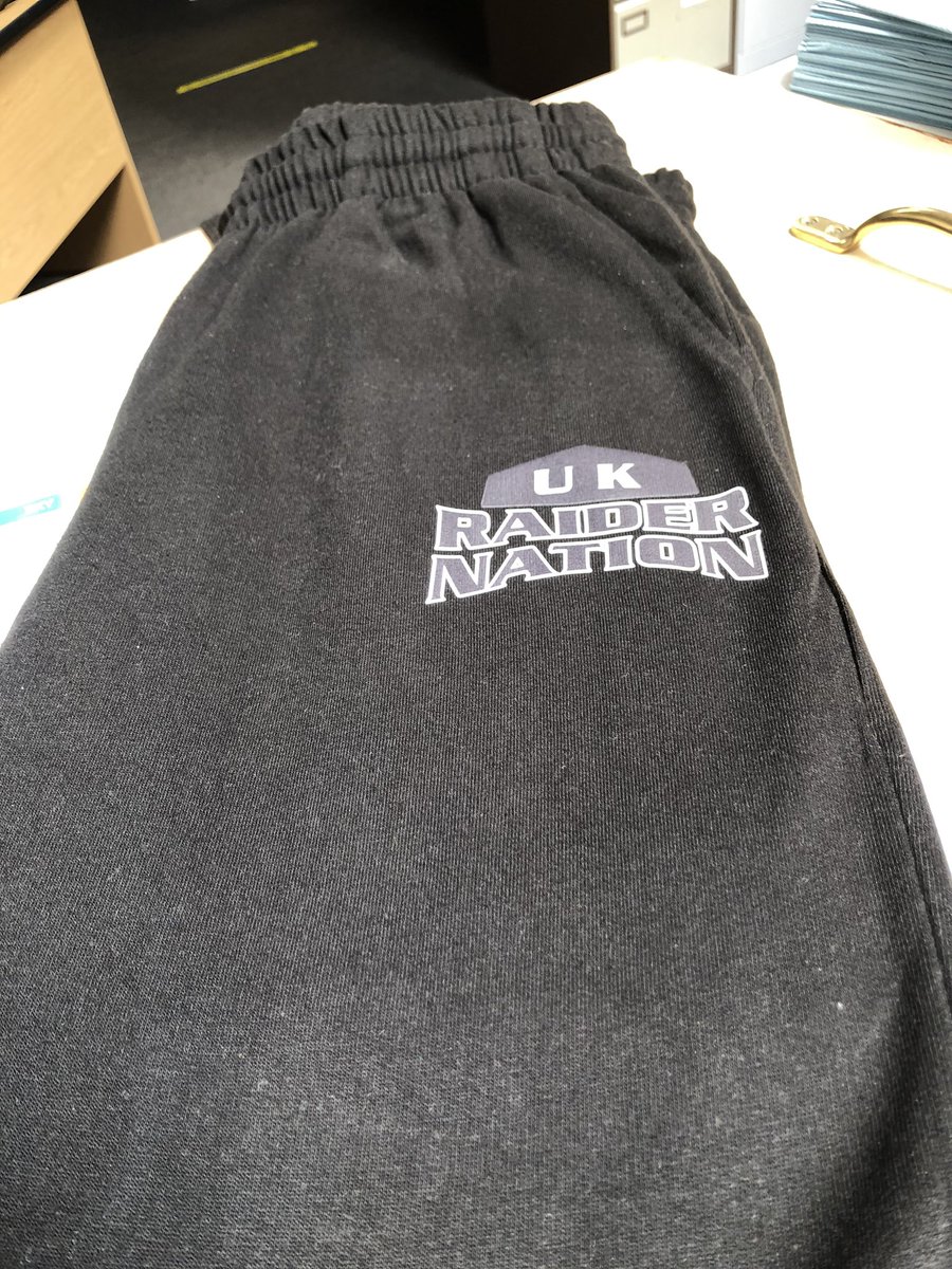 aturn07's tweet photo. Incoming .. keep watching .. #joggers #ukraidernation #RaiderNation @stickapininit @Stuey_UK @Foresttimbo @itscore23 @The_Matt_Ford @Harry_Fa26 @scottishraider @KBar69 @Raider_Ryan1 @THSluke @peteraiders @LeeWilson71 @UKJetsHQ https://t.co/Iqa8lmFInu
