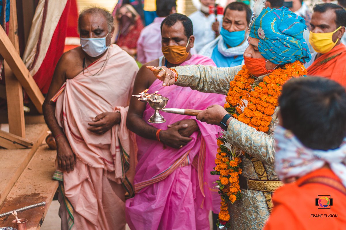 framefusion_'s tweet image. MAHARAJA BASTAR - @KamalCBhanjdeo 
#framefusion #bastar #bastarraja #goncha