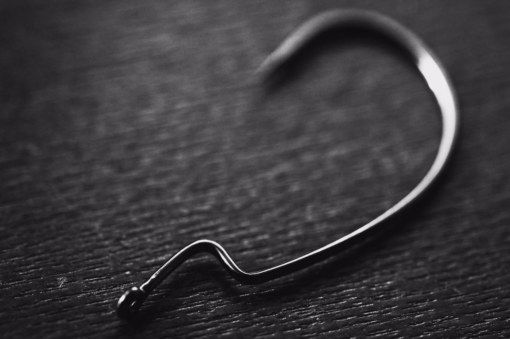 Ryugi アイ クランクまでが異様に長いltオフセット この長さが ワームのズレを防止し 圧倒的なスナッグレス性能を発揮する Ryugi リューギ フック オフセットフック Ltオフセット ソルトウォーター ロックフィッシュ 根魚 釣具 釣り道具