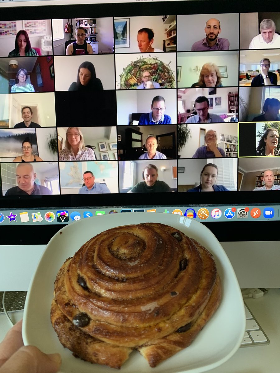 rachelj_bell's tweet photo. Starting the day off (after my HiiT training @thehiveyogabath @AmyWilliamsMBE) with my reward thanks to a perfectly timed delivery from @thoughtfulbread and catching up with everyone through the @GreggLatchams #constructionbreakfast #networking. @StrideTreglown https://t.co/vZEzDeCcWf