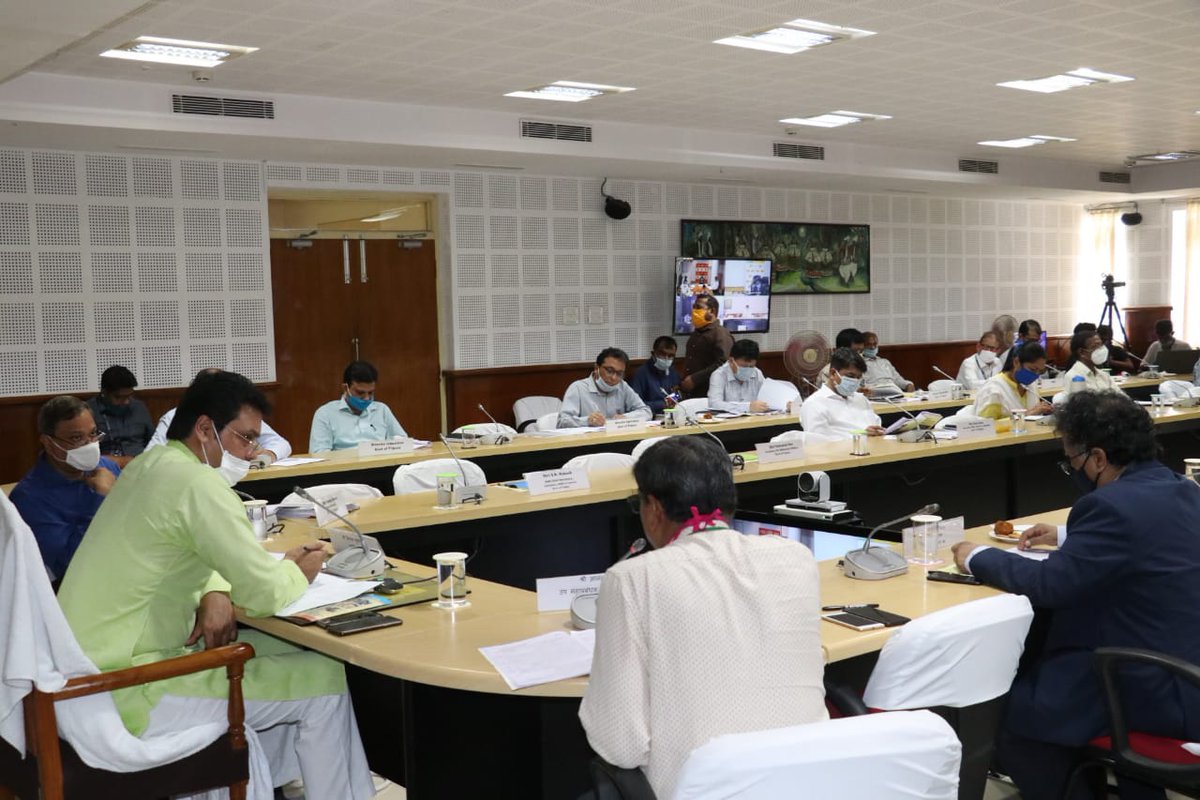Biplab Kumar Deb (@bjpbiplab) on Twitter photo .<a href="/mygovtripura/">MyGov Tripura</a> is committed to provide adequate bank finance to MSMEs for Swanirbhar Bharat, Swanirbhar Tripura.
In last two years, credit supply to MSME Sector has increased by 75%
2017-18 ₹1600.54 Crores
2018-19 ₹1990.18 Crores
2019-20 ₹2804.35 Crores .<a href="/mygovtripura/">MyGov Tripura</a> is committed to provide adequate bank finance to MSMEs for Swanirbhar Bharat, Swanirbhar Tripura.
In last two years, credit supply to MSME Sector has increased by 75%
2017-18 ₹1600.54 Crores
2018-19 ₹1990.18 Crores
2019-20 ₹2804.35 Crores