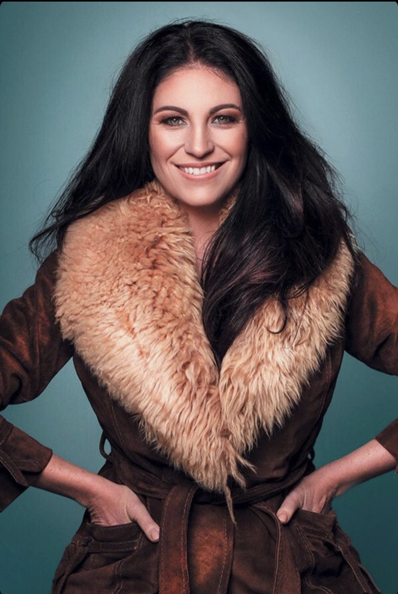 If you would like me to write you a personal song about your love story or life story mail me at riananel@icloud.com 

For a performance video of the song R2000
And if you would like me to sing it live on zoom R3000. 
Celebrate your story!