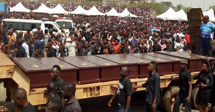 Johniky5's tweet photo. @IntlCrimCourt @Newsweek Do you really reason very well?

This case of genocide #Biafra is in front of you 

your own people #Eboe -Osuji you prevent it&amp; your own people is still being killing day by day by terrorist Nigeria govt,pls @SecPompeo
don't mind them,#BiafraReferendum https://t.co/EdSA5f2EDf