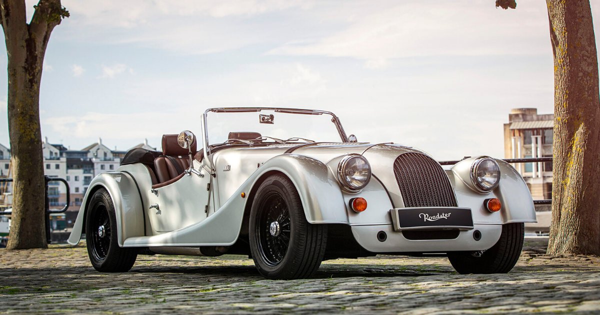 The Morgan Plus Six weighs 1075kg dry, and it can snort and snarl its way from 0-62mph in 4.2sec, quicker than the same-power BMW Z4 and even a smidge faster than the Toyota Supra.

#MorganPlusSix #SportsCars #LuxuryCars #SuperCars #WCW #WheelsCrushWednesday