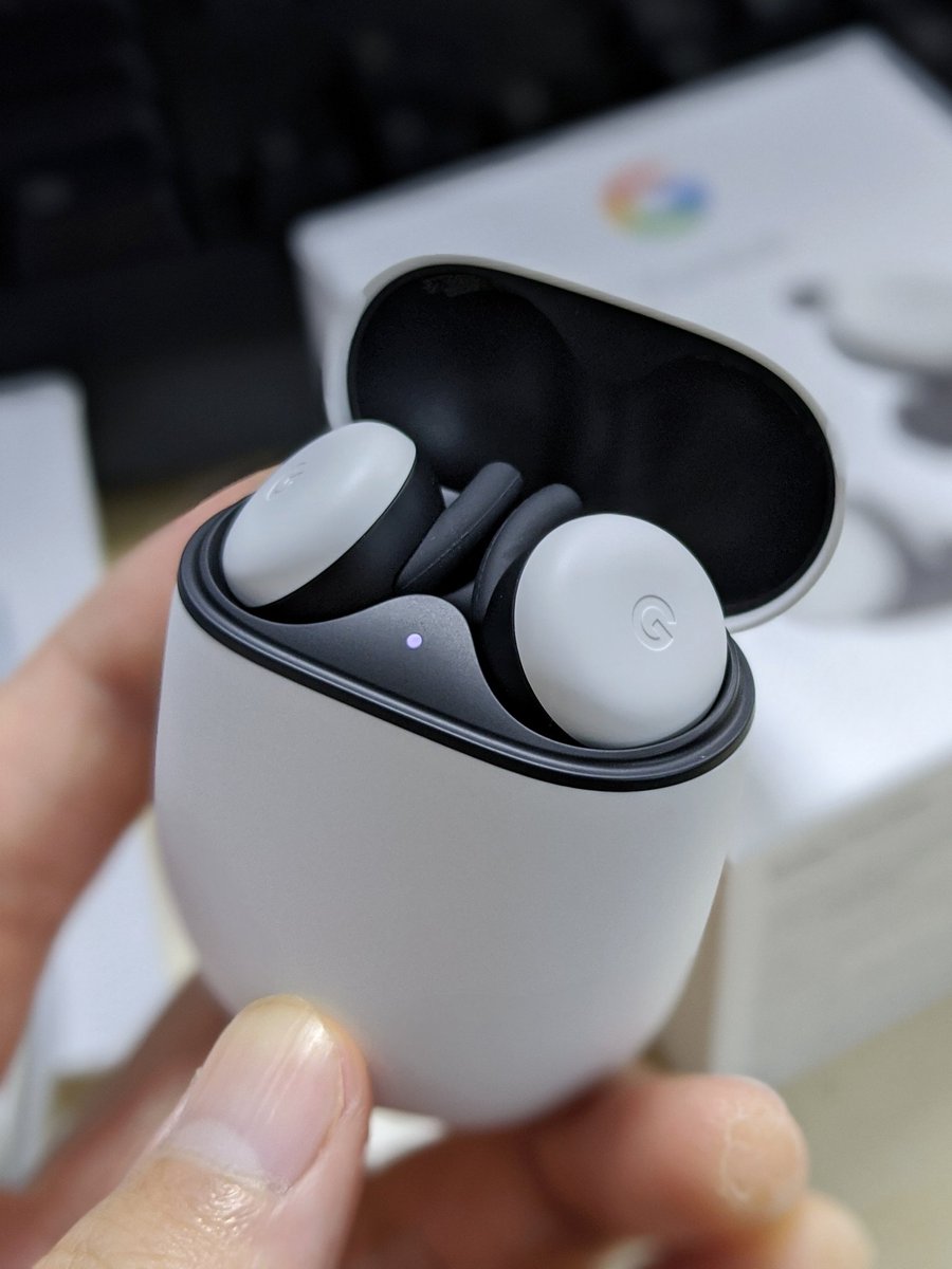 mingpeng16's tweet photo. Finally got my Google pixel buds 😍 @madebygoogle https://t.co/iKM1AHRSzQ