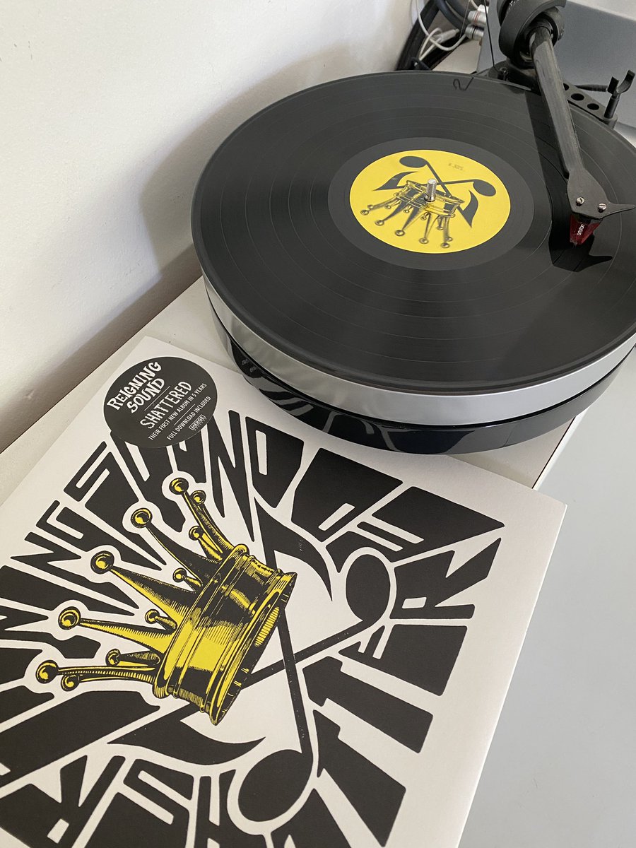 betlem's tweet image. Thuiswerksoundtrack dag 53... #reigningsound open.spotify.com/album/5SEJxl1h…