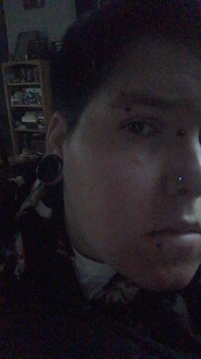 DocInTheXTardis's tweet image. ||A face reveal that literally no one asked for but is receiving anyway because I thought I looked half way decent. 😅