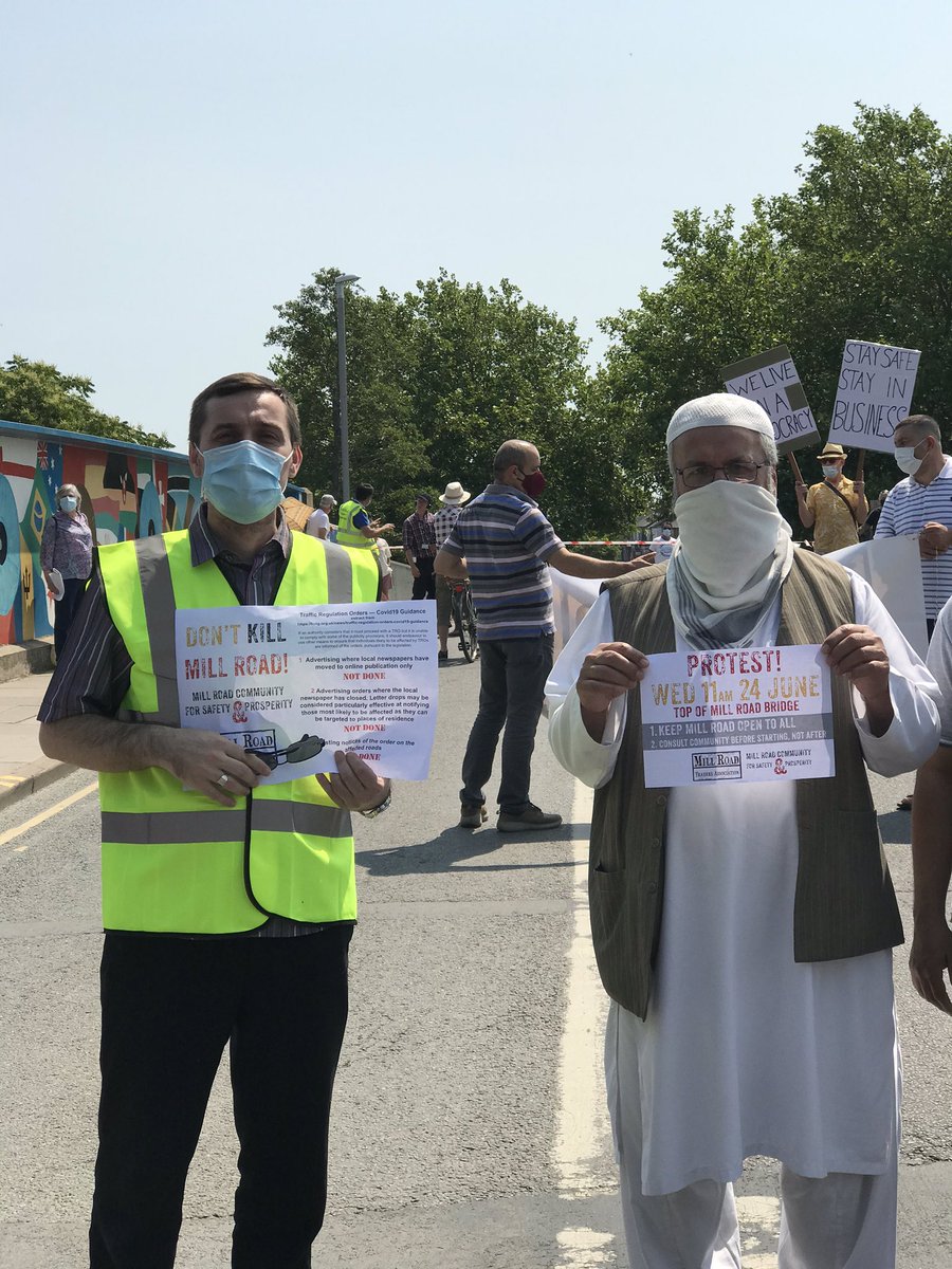 cambridgemosque's tweet photo. Mill road traders association protest closure of Mill road bridge 

#millroad #millroadtraders #Cambridge #protest 
#cambridgemosque https://t.co/zcuGx5CWJM