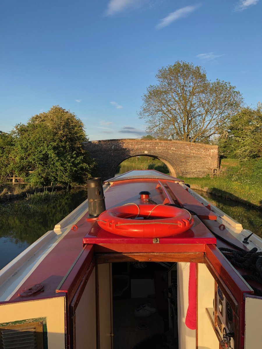 ashbyboats's tweet photo. Sunny weather all week perfect for a cruise! ☀️☀️☀️

#AshbyBoats #AshbyCanal #Boat #BoatHire #Luxury #Holidays #DayTrip #Narrowboat #Canal #Barge #Waterways https://t.co/lpvKHepjMe