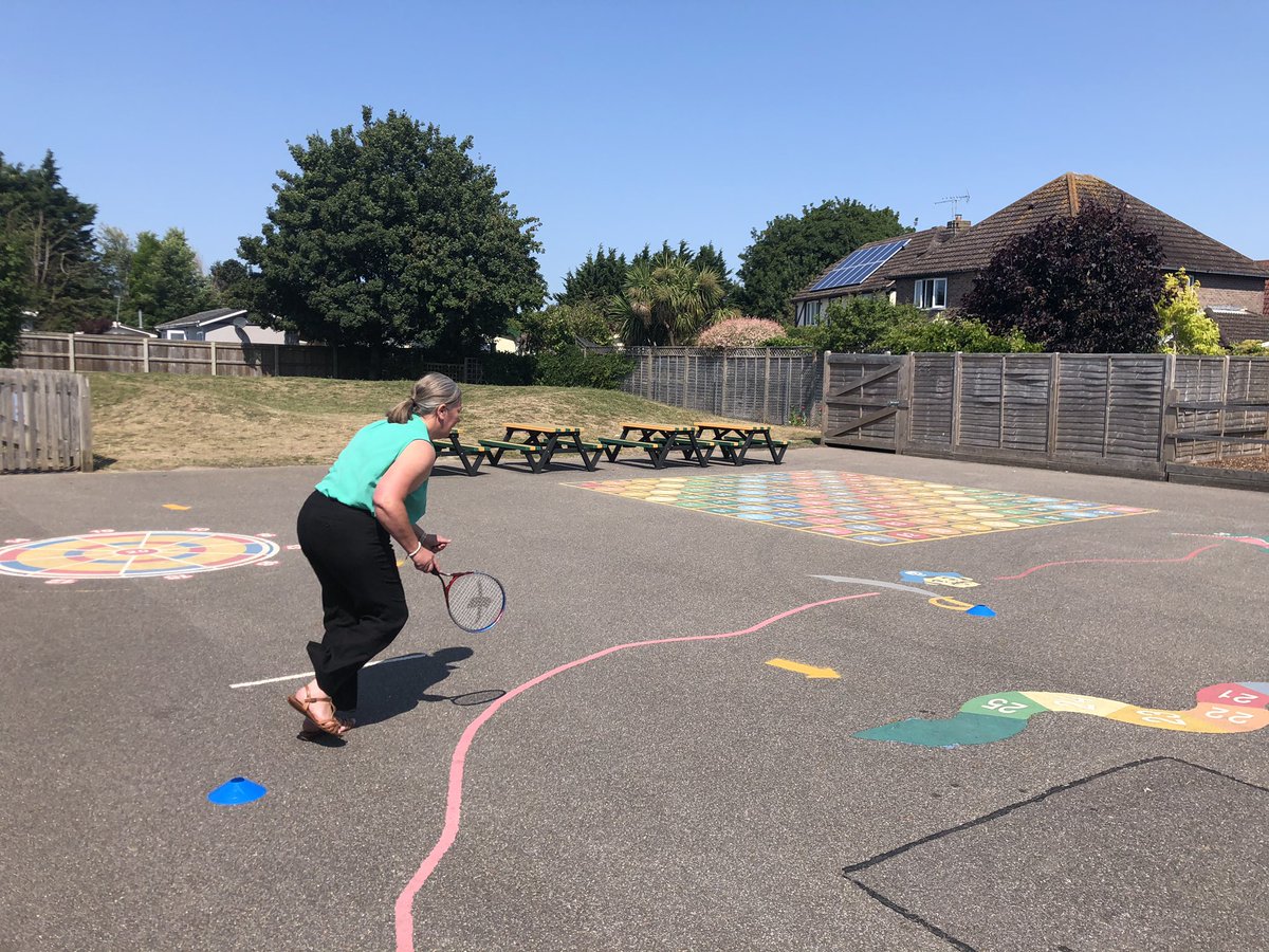 Mrs Strong has had a go at the challenges too! Our Year 2 children had high scores to beat! 👏🏼👏🏼👏🏼🏆 <a href="/S_A_Sport/">SOUTHERN AREA SPORT</a> <a href="/Summerleahearts/">Summerleahearts</a> #HealthyHearts #StayActiveSussex