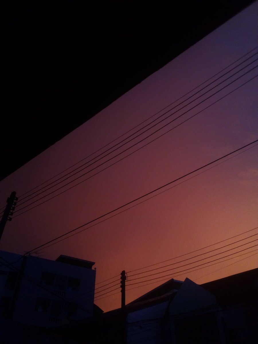 ลีโอ tweet media