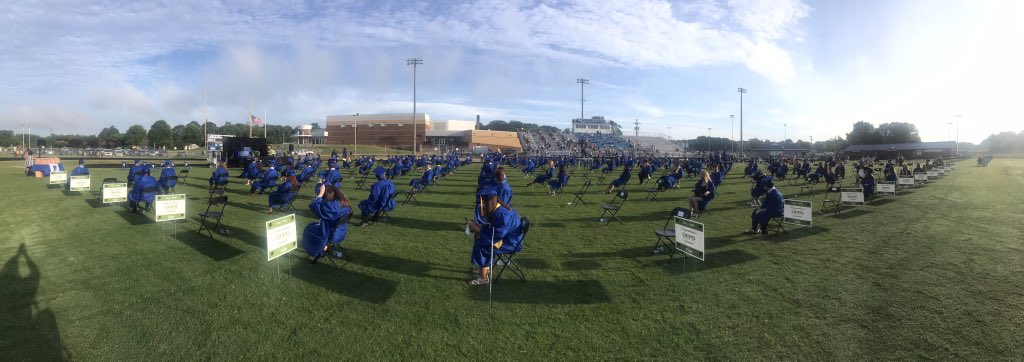 ParkwoodHSNC's tweet photo. It’s a beautiful morning to graduate! Congratulations Parkwood #UCPSClassof2020! @aghoulihan @ucpsnc https://t.co/gH5kPPIVZD