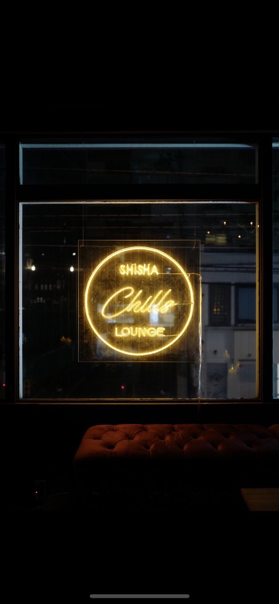chills_fukuoka's tweet photo. 福岡天神にオープンした。
シーシャ(水タバコ)専門シーシャバーラウンジ。

壁一面に描かれたアートが特徴的な落ち着いた雰囲気の店内。

海外で大流行しているシーシャを余す事なす体験できる。

https://t.co/gcDToFsO6a https://t.co/0333sJYhqN