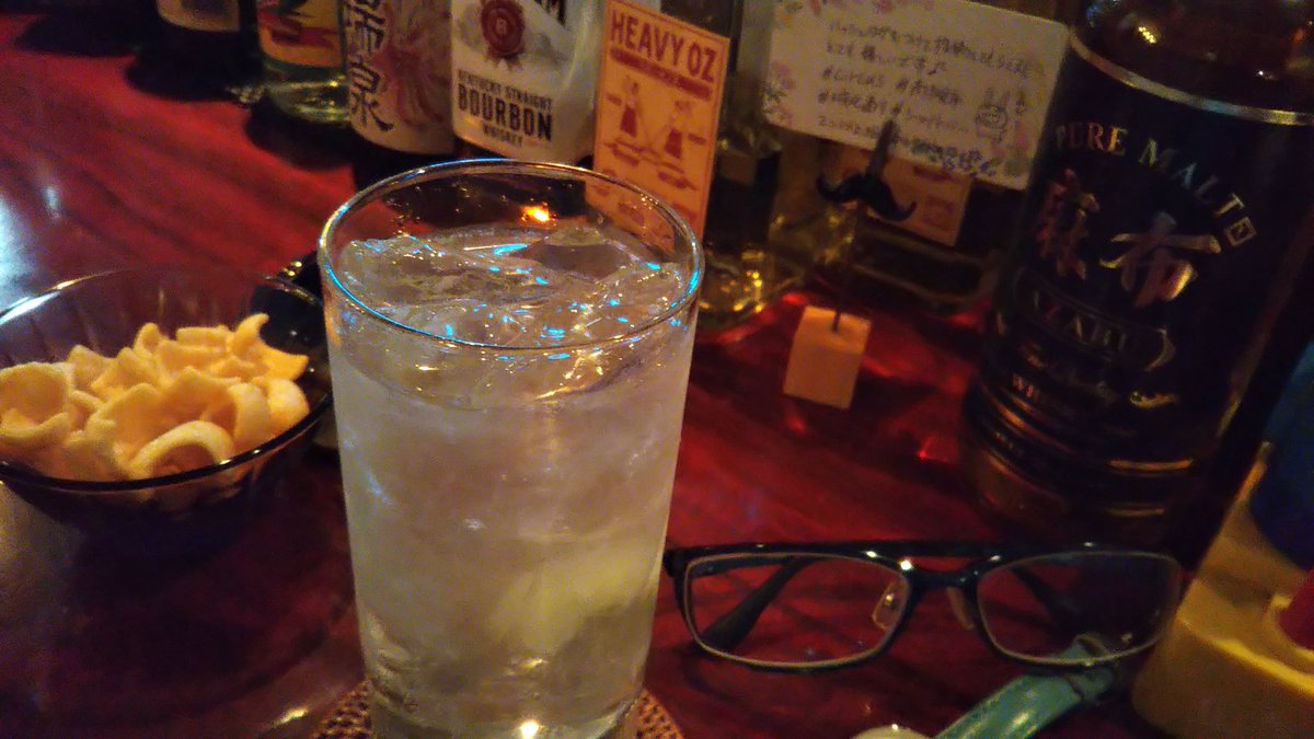 YkFjkwume8's tweet photo. やっと、城北町の実家に戻ってきた。眼鏡と時計を忘れないようにしないと。
っか、マスターめ、ダイエット成功してる。ぐぬぬ…
#高槻市 #城北町 #circs https://t.co/qHhtgLrplo