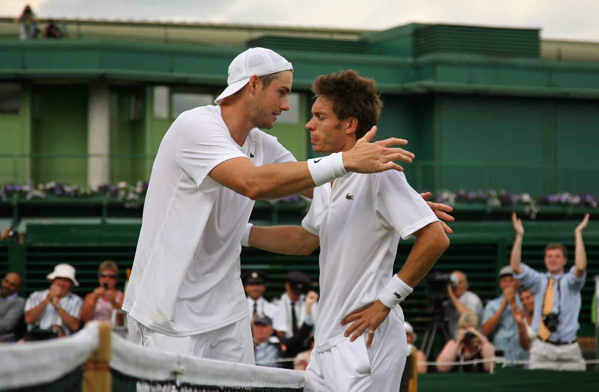 Wimbledon's tweet image. ⏱ 11 hours, 5 mins long
📆 Played over 3 days
🎾 Longest professional match in history

10 years ago today, @JohnIsner &amp;amp; @nmahut entered #Wimbledon folklore…