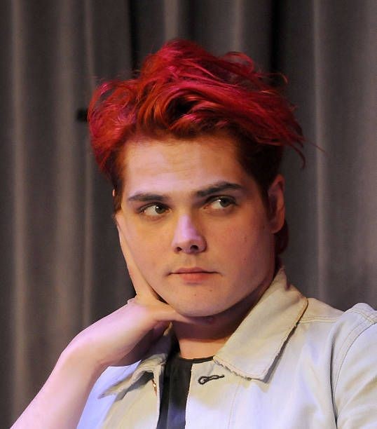 carlissmolina's tweet image. Good morning B!!! How are you??? Have a beatiful and happy #GWayWednesday love and hugs 
Love and hugs 🖤🖤🖤