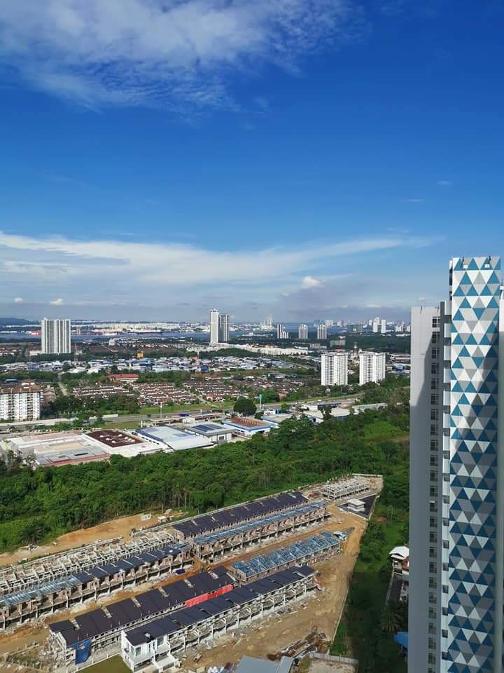 ezadhfizy_'s tweet photo. dedicated block for Cineplex and the view from Midas Mall shopping mall..

during it's launching day, they reveal several tenants to be open in here like TGV Cinemas, Village Grocer, Toast Box and few more.. https://t.co/OL9bfssmux
