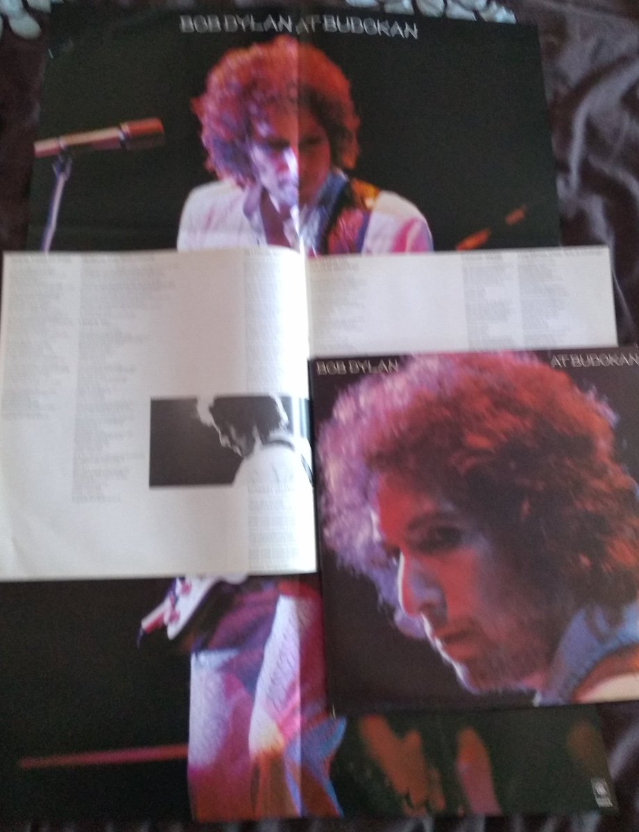 DiscsSlipped's tweet photo. I love sorting through records and coming across original posters,lyric sheets and booklets.
So why don't you come down to slipped discs and have a look. https://t.co/dCfXvBet8v