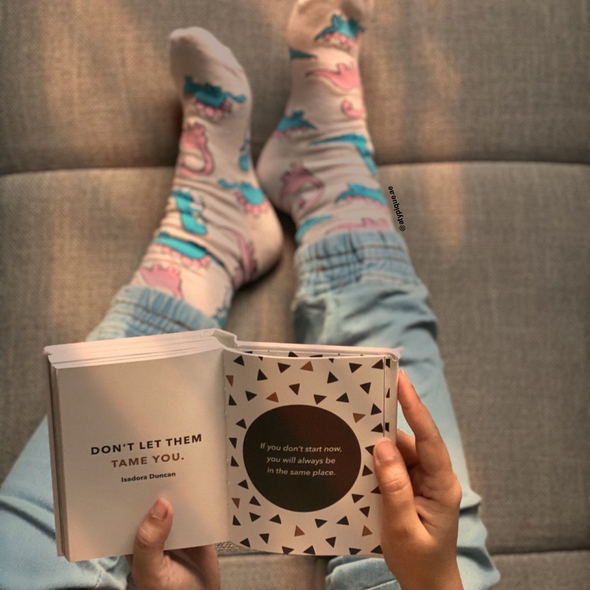 atypique tweet media