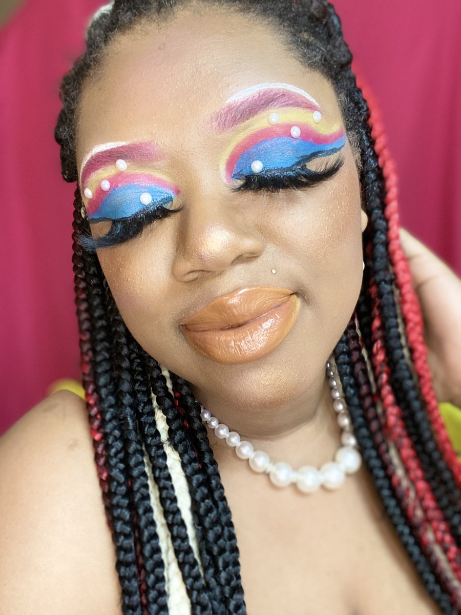 msnaradidit's tweet photo. Pansexual pride all @TheCrayonCase products were used ๐๐๐#pansexualpride #undiscoveredmuas #futurecrayoncutie๐ #happy #mua #mue #photography #model #braids #pride๐ #pridemonth #pridemonth2020 #f4f #travel #nature #makeupsupport #supportmuas #makeupforblackwomen #explore https://t.co/1eL2r2nAAQ