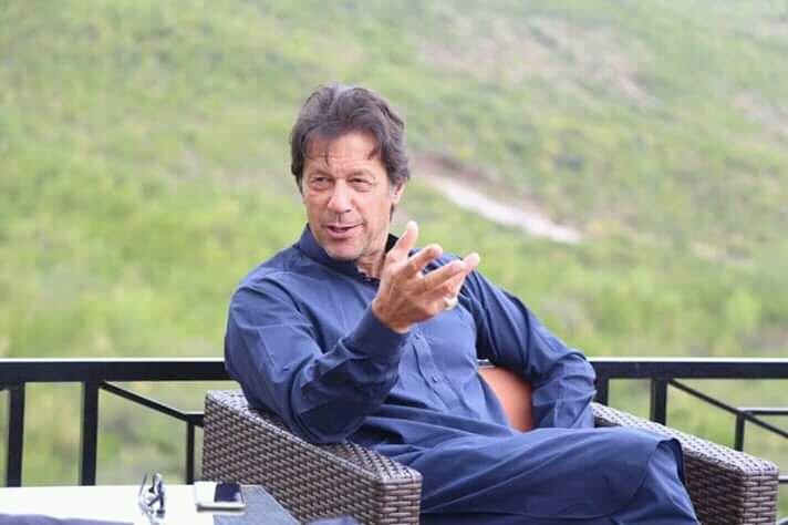 IK_Soldier804's tweet photo. انسان اگر نیا گھر بنایگا تو اس کو کچھ ٹائم لگاتا ہے لیکن ادھر کچھ ڈاکو چور ڈیلی بنکتا ہیں عمران خان نے  شہد اور دود کا نہر کیو نہیں بنایا میری اندازی کی مطابق  عمران خان  10 سال کا  فل مینڈیڈ خکومت دینا چاہیے https://t.co/ewejNSQy5I