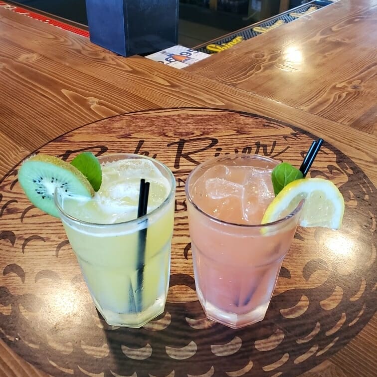 Rrgcc9's tweet photo. Come enjoy tonight's speciality cocktail "The Fareway" tonight! https://t.co/oumy9mqkAd