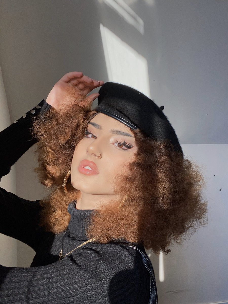 lov3struckmag's tweet photo. Hey guys! We are @afadeddrose &amp; @AngelCindyS who are running this online mag. It will be focused on diverisity since many magazines don’t seem to genuinely include and we would like to be that change. You can also follow us on IG: @lov3struckmag! https://t.co/1UFaMl26s7