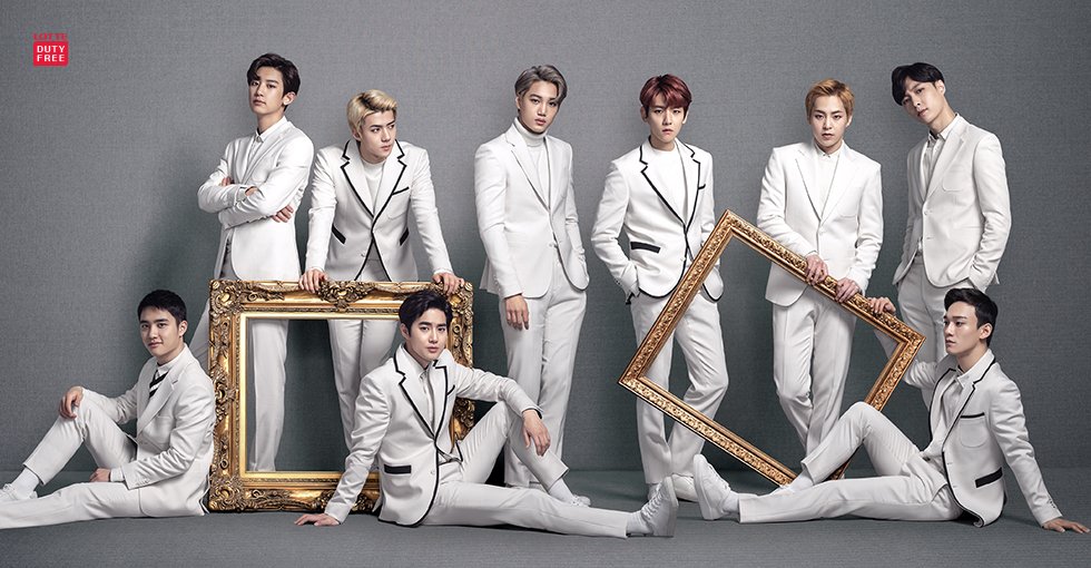 katarinayuno's tweet photo. don't know what you want to type but thank you very much for the love you gave to EXO-L, thank you for your hard work 💗🙌🏻
let's be together for a long time and we will always support 🤞🏿💗
WE ARE ONE EXO SARANGHAJA 🤧💙 #3000DaysWithEXO #엑소_3000일_3000만큼_사랑해 @weareoneEXO https://t.co/sgMIpok548