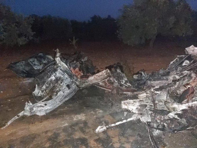 As  #HTS-Huras al-Din fighting continues west of  #Idlib, a drone strike (likely U.S.) just destroyed a vehicle driving between  #Idlib &  #Binnish.In the flurry created by inter-factional hostilities, precision strike opportunities were bound to present themselves.
