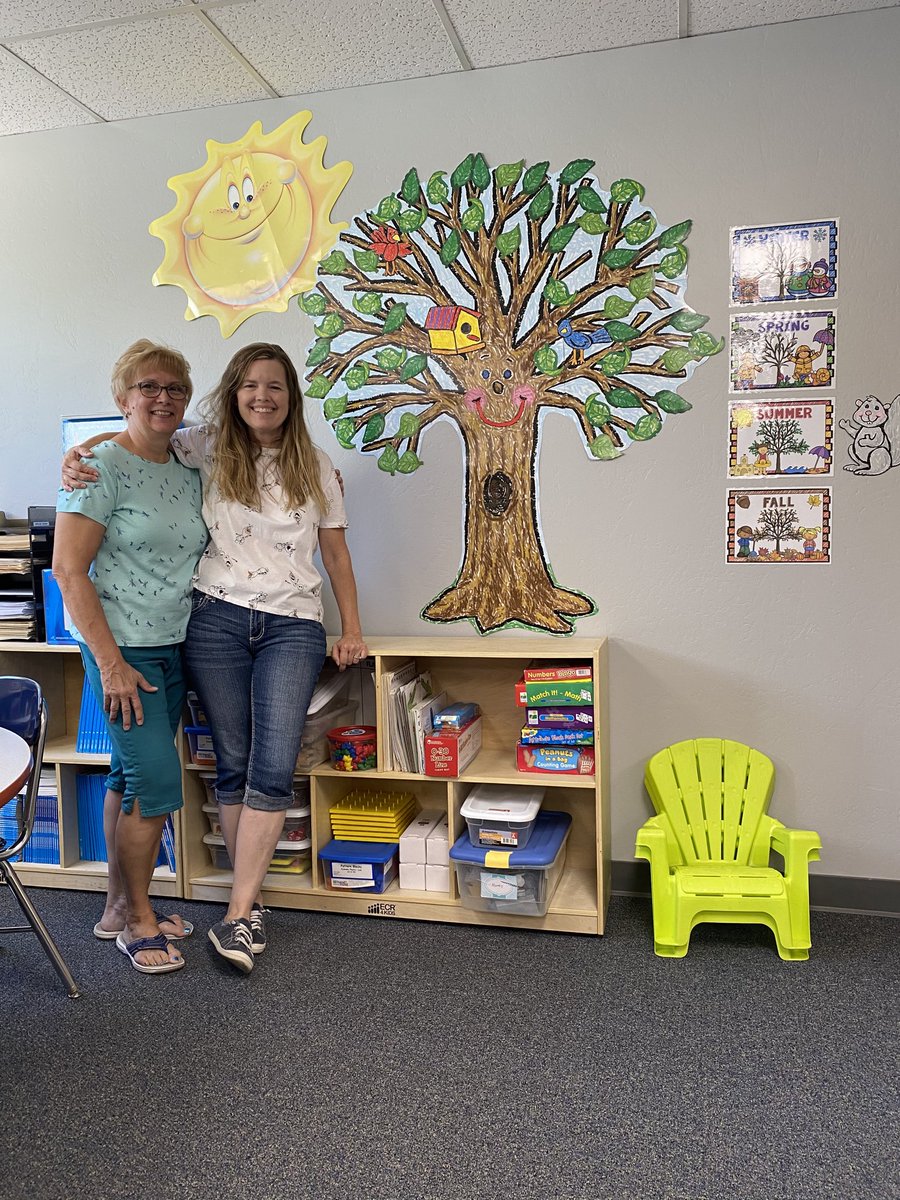 MTinghitella's tweet photo. Our new Kindergarten teacher Mrs. Tinghitella along with volunteer Diane Abrams are busy setting up her classroom for another amazing year!  From little seeds, grow mighty trees 🤗 https://t.co/CPCOubftuY