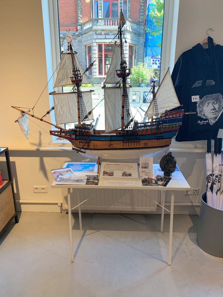 The reconstruction of the Mayflower by Dik Kompier is now displayed at the VVV in Leiden! The reconstruction was planned to be a part of the exhibition “Pilgrims to America – and the limits of freedom” of <a href="/DeLakenhal/">Museum De Lakenhal</a>, unfortunately due to the coronavirus this was not possible.