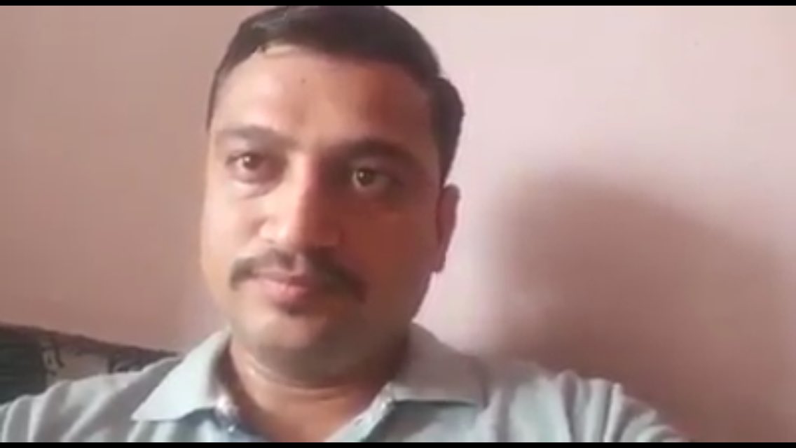 RMithileshSingh's tweet photo. Is he in police custody or in Home or hotel ?Why VIP treatment to a criminal, is it because he is a policeman ?@CP_SuratCity @collectorsurat  @officialAIBOC @India_NHRC @NCWIndia @rti_we @officialAIBOC @Bankers_United @canarabank @WebankersAssoc1 @UFBUIndia @nsitharaman @PMOIndia https://t.co/eqFrwpV6jI