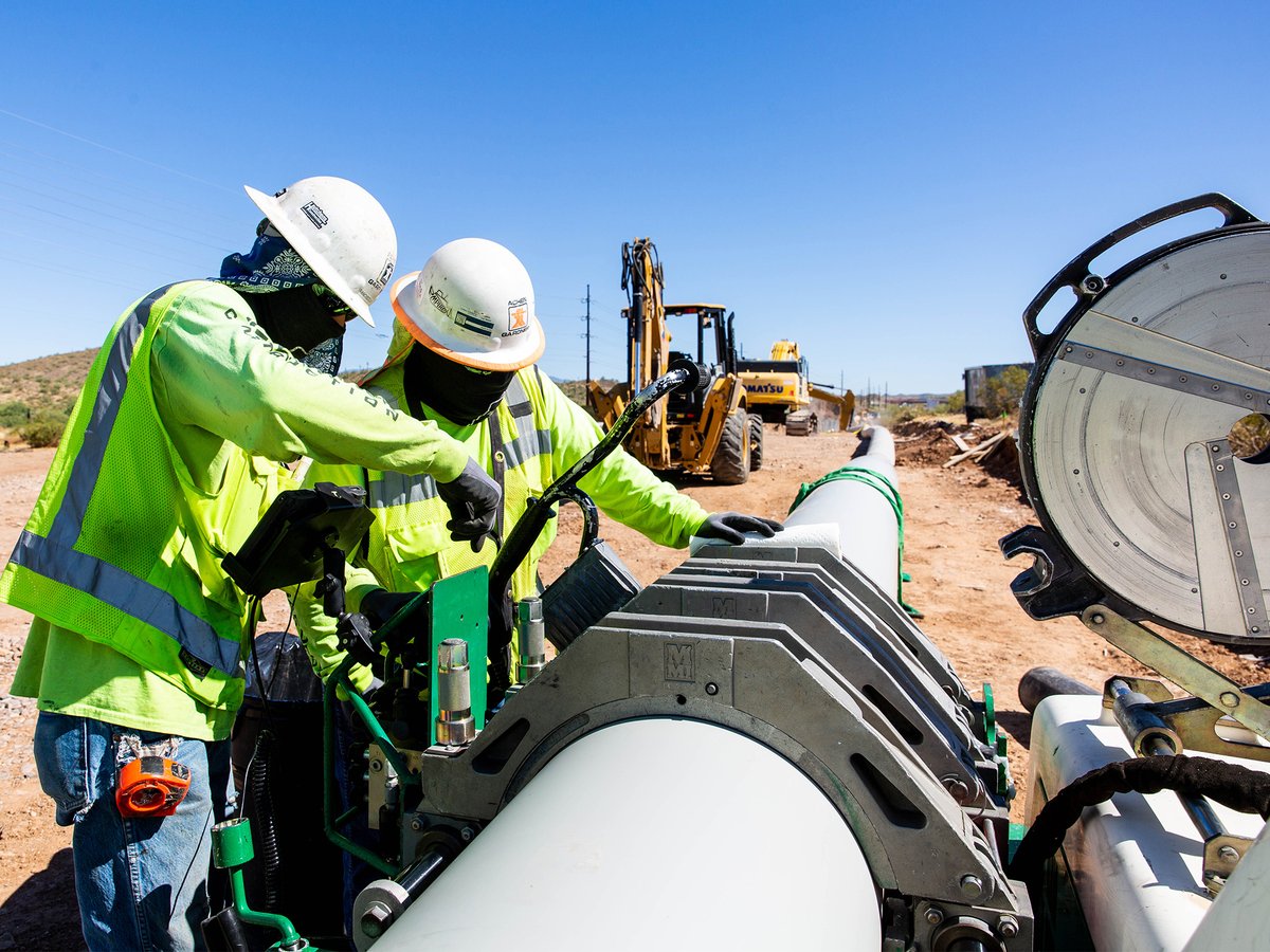 achengardner's tweet image. Fusing HDPE force main for the @CityofPhoenixAZ.
 
#achengardner #construction #wetutilities #sewerline #manhole #pipeline #sewerinstall #pipefusing
