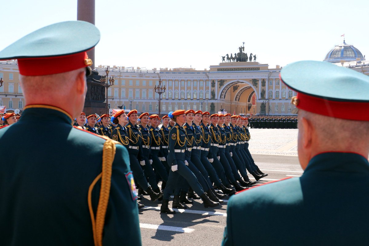 Mommies yalangoch mast mushuk