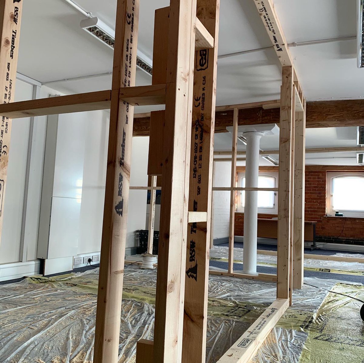 QuaysideWealth's tweet image. We’ve not been hanging around since getting the keys to the new place. Meeting rooms taking shape &amp;amp; the furniture is starting to arrive, from an empty room to a new Quayside HQ and it’s so enjoyable watching it come together! #NewOffice #TeamQuayside #FinancialAdviser #Gloucester