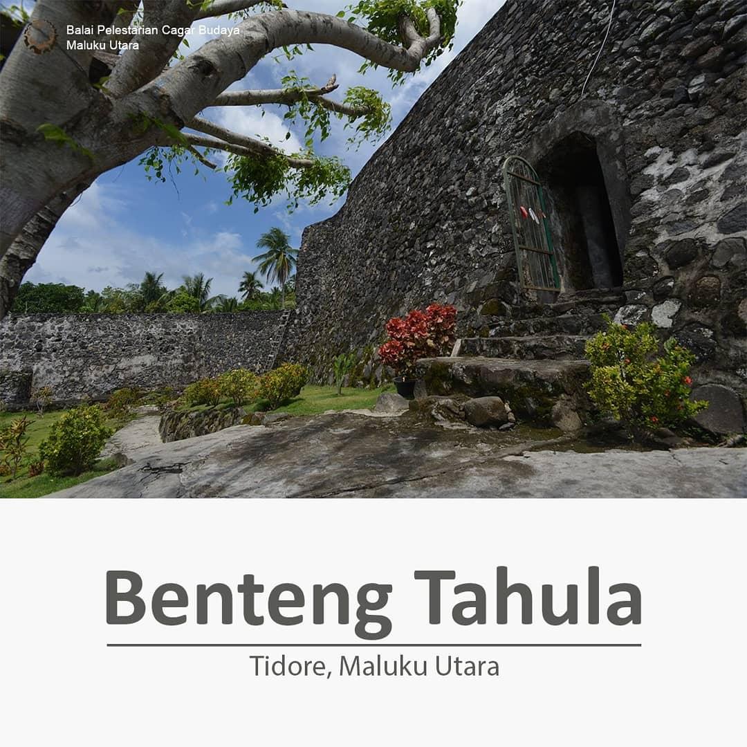 Ngohibudaya's tweet photo. Sahabat Budaya, jalan-jalan Ke Benteng Tahula, yuk..
Benteng Tahula terletak di Kelurahan Soa Sio, Kota Tidore Kepulauan, Provinsi Maluku Utara.
#bpcbmalut
#cagarbudayamalukuutara
#bentengtahula
#dirumahaja 
#bahagiadirumah 

Sumber :@bpcbmalut1 https://t.co/kniZpqNpHB