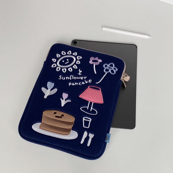 cherishdotstore's tweet photo. (Pls rt)
🎒sunflower pancake pad pouch (S/L)
— navy
🖇 930 ฿
#กระเป๋าเกาหลี #กระเป๋าไอแพด #พรีออเดอร์เกาหลี #พรีออเดอร์ #พรีเกาหลี #mazzzzy #พรีmazzzzy #crdbag https://t.co/advuAKNO6o