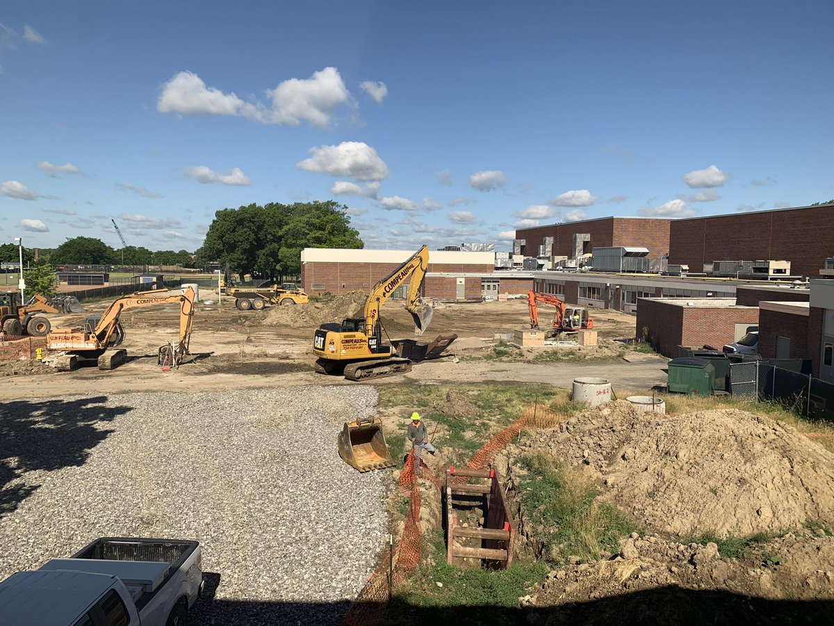 TchrThorn's tweet photo. #TPSPoolProgress @THSSWIMANDIVE #yes2TPS https://t.co/RZAT6cPDUr