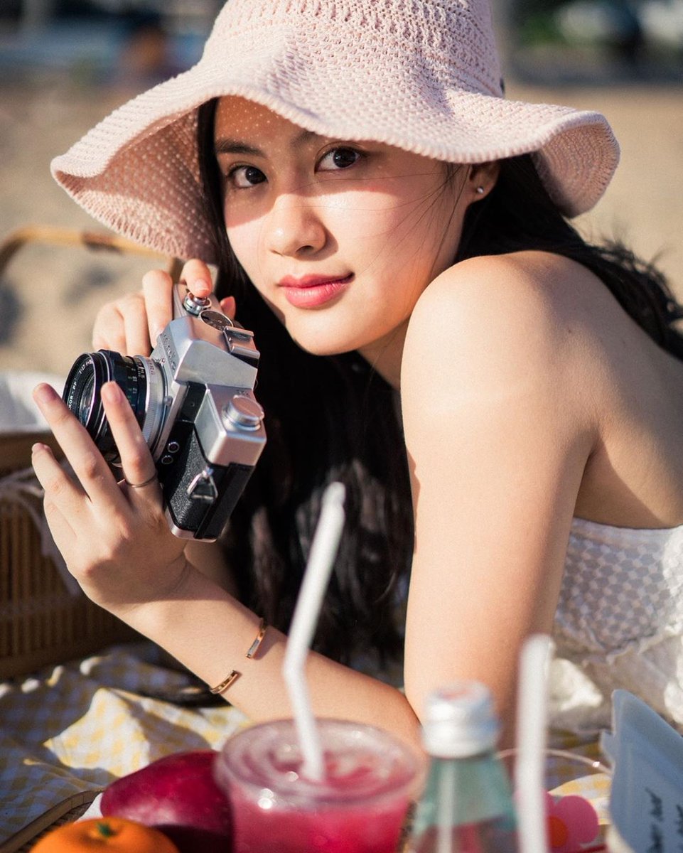 Sawanya Paisarnpayak (Nana)10 Oct 2001Portfolio  https://www.youtube.com/playlist?list=PLCUIsYHYpxJNyHlUrcYuhKsPYGGv4K2D5New Gen