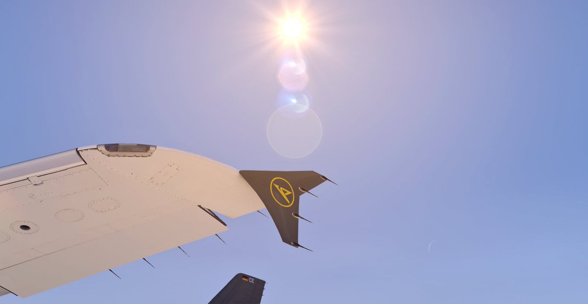 IVAOGermany's tweet photo. Was sind eure Pläne für den anstehenden Sommer? Der Verkehr in der Luftfahrt nimmt langsam wieder zu und es gibt tolle Destinationen zu entdecken!🤤🛫
#ivao #flugsimulation #flightsimulator #flightsim #ivaogermany #CondorAirlines #condor #wingview #airbus https://t.co/WewLghuM1e
