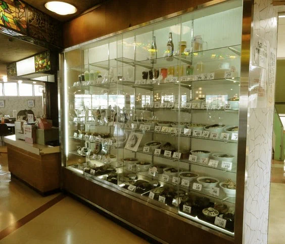 「岩手県花巻市のマルカンビル大食堂」あの頃は幸せだった！