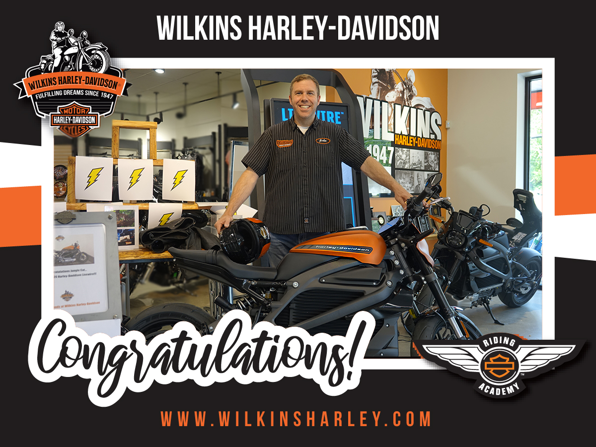 WilkinsHarley's tweet photo. AGAINST THE GRAIN – Congratulations to 3rd generation Co-Owner and General Manager John Lyon of Barre, Vermont on his 2020 Livewire in Orange Fuse! #LiveWire #HDLiveWire #HarleyDavidson #LiveWire @harleydavidson https://t.co/9FW15nociH