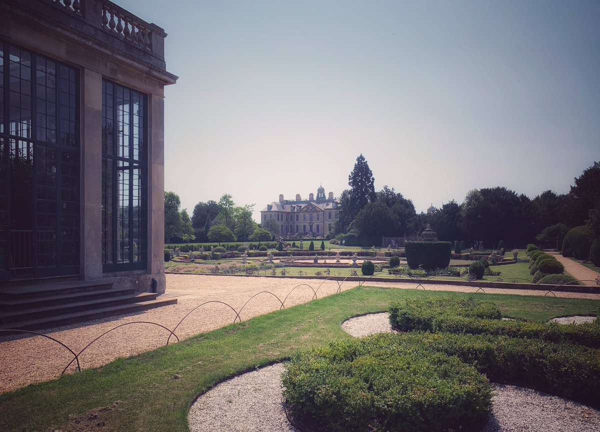 SiggersPhoto's tweet photo. Day three and to the @nationaltrust @BeltonHouseNT estate. As the National Trust details say ‘Sitting elegantly in formal gardens with views across pleasure grounds and an ancient deer-park, Belton is often cited as being the perfect example of an English country-house estate.’ https://t.co/3Q5PErCcgc