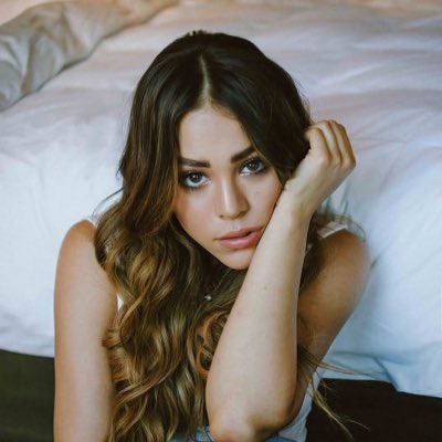 LENANOTMILENA's tweet photo. #NewLenaPic #SAINTSSELFIES https://t.co/UyU9exp2rs