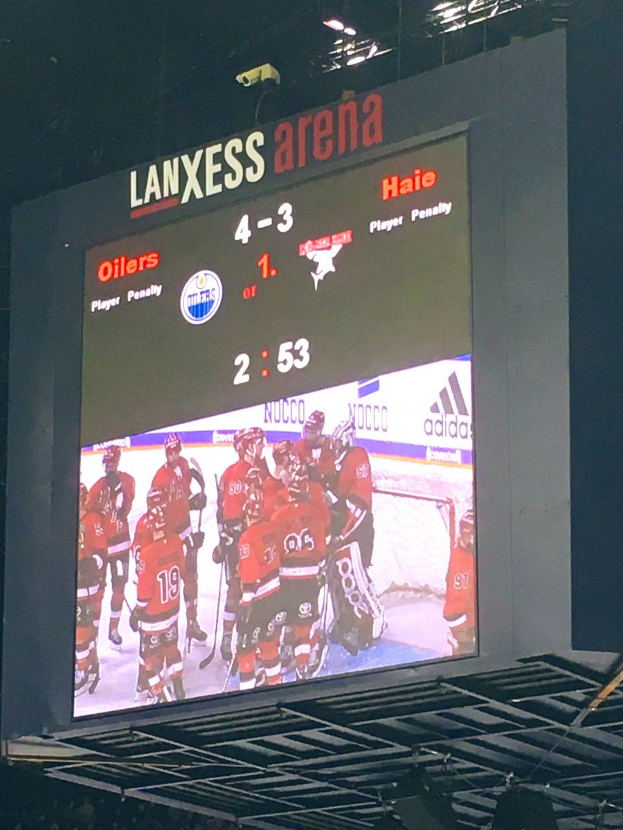 dmnk_blaze's tweet photo. @dabei_tv @Koelner_Haie_72 @EdmontonOilers @cmcdavid97 @NHL Es war ein grandioses Erlebnis 🙌 https://t.co/oYJzbSJpUo