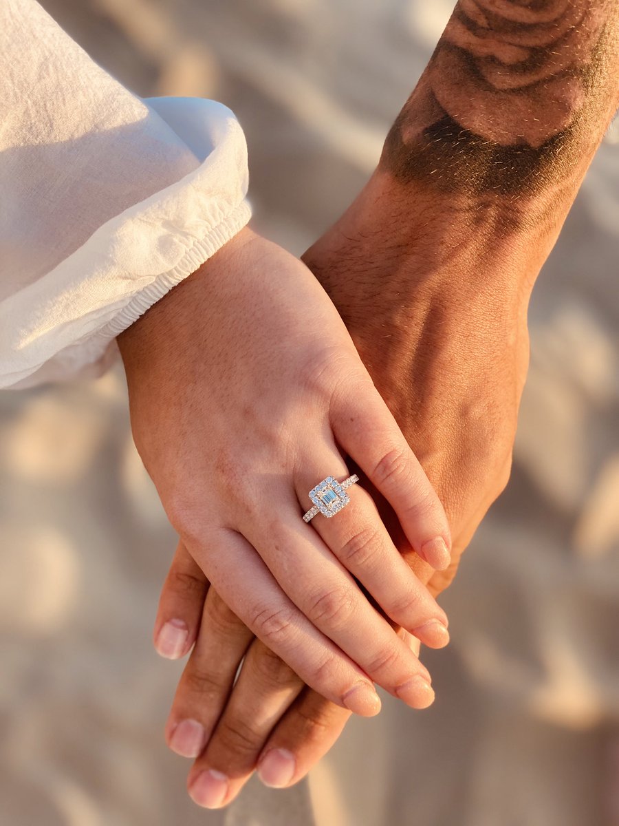 meaganmae22's tweet photo. So this happened!!! 💍💍💍 @iNoahGuy_13 #Cali #engaed https://t.co/75XZunS25C